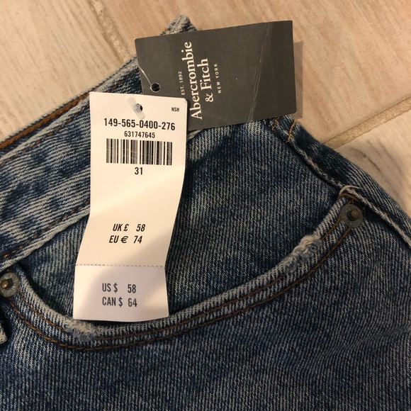 NWT Abercrombie & Fitch jean shorts - Picture 3 of 4